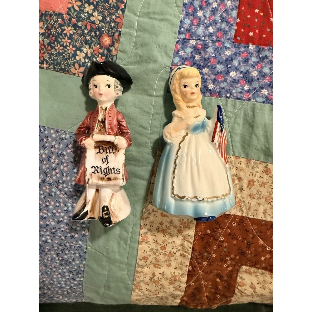 Rare Enesco Betsy Ross and George Washington salt and pepper shakers